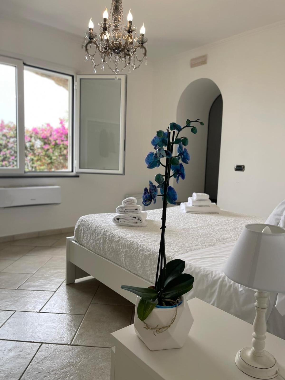 Villa Valentina Suite ماسّا لوبْرينسِ المظهر الخارجي الصورة