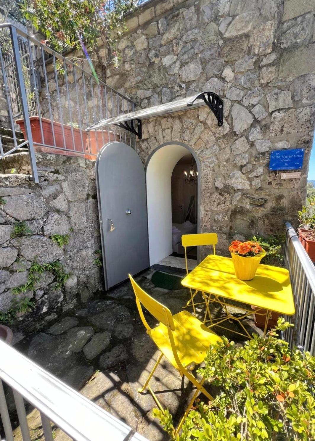 Villa Valentina Suite ماسّا لوبْرينسِ المظهر الخارجي الصورة